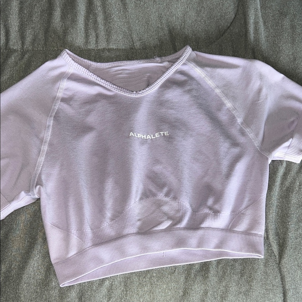 Alphalete Women's Light Purple Crop